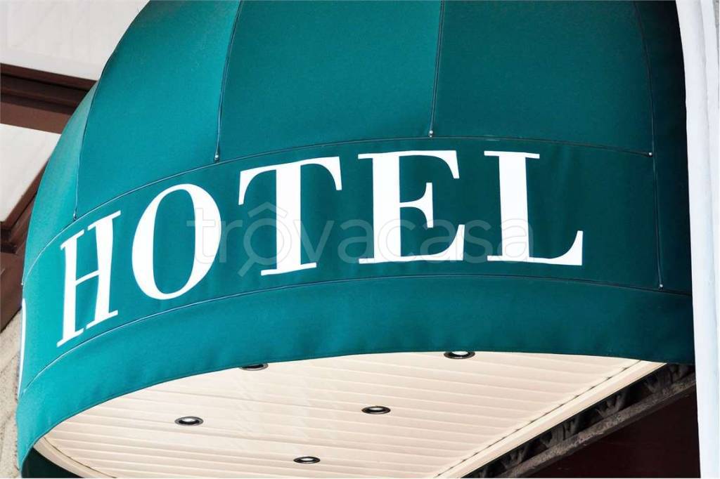 negozio in vendita a Riccione