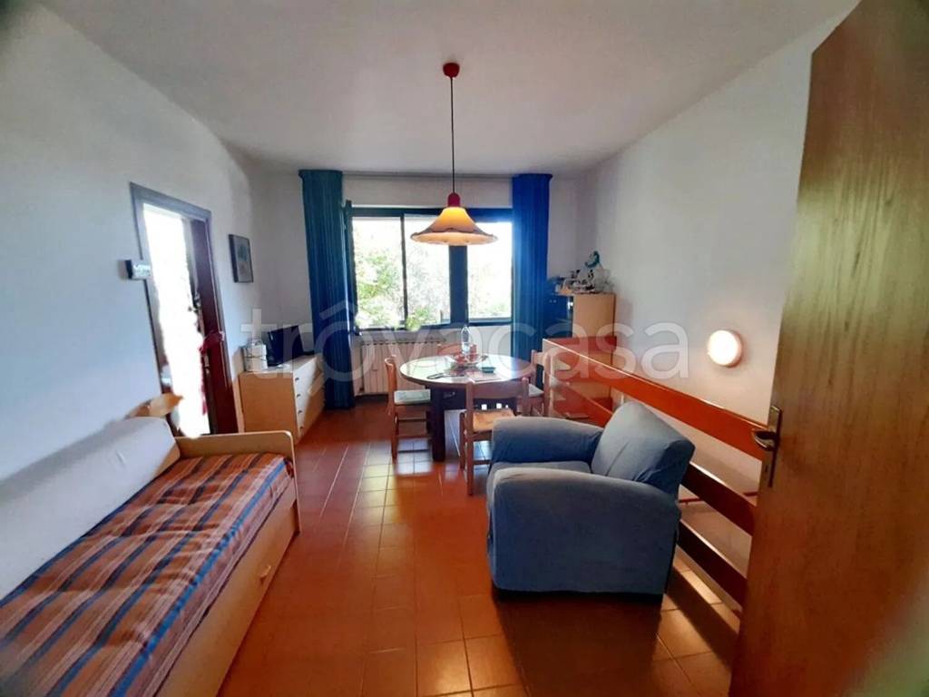 appartamento in vendita a Riccione in zona Alba