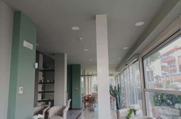 negozio in vendita a Riccione