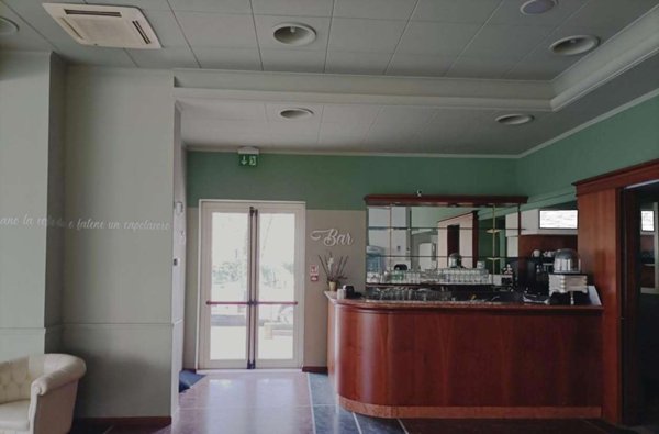 negozio in vendita a Riccione