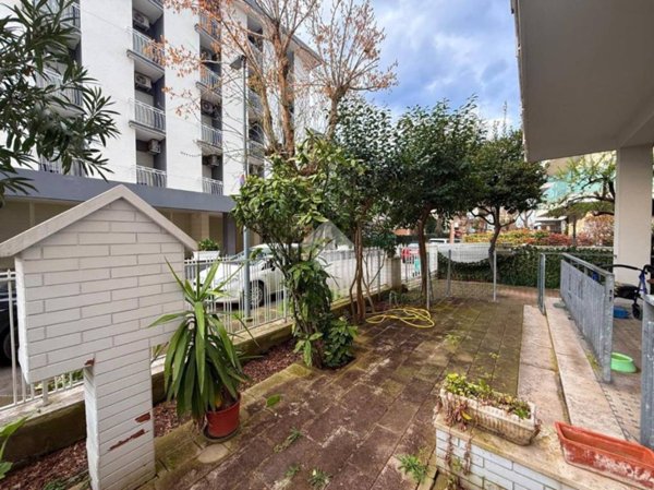 appartamento in vendita a Riccione in zona Alba