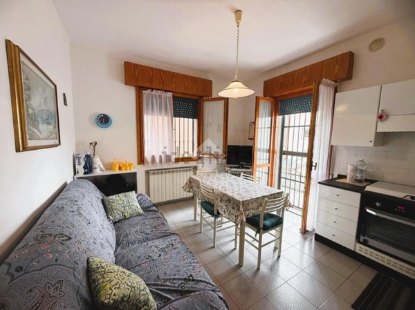 appartamento in vendita a Riccione in zona Alba