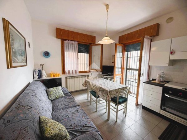 appartamento in vendita a Riccione in zona Alba