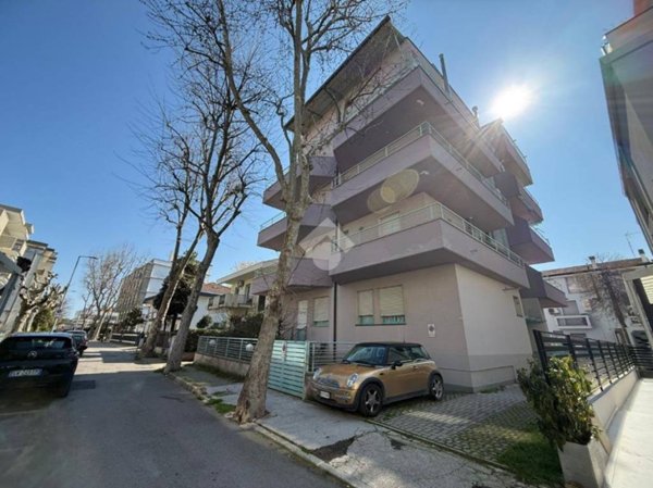 appartamento in vendita a Riccione in zona Alba
