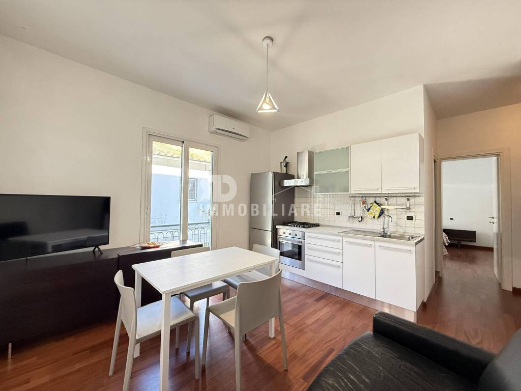 appartamento in vendita a Riccione in zona Alba