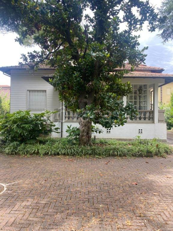 casa indipendente in vendita a Riccione