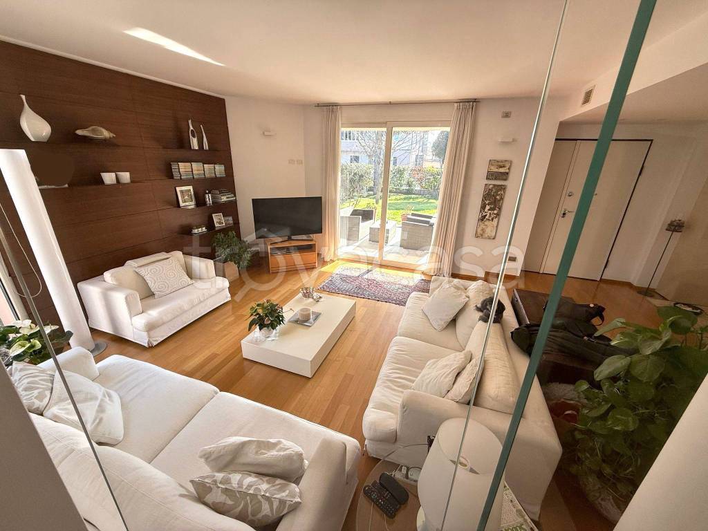 casa indipendente in vendita a Riccione in zona San Lorenzo