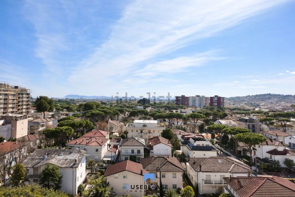 appartamento in vendita a Riccione