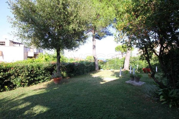 casa indipendente in vendita a Riccione