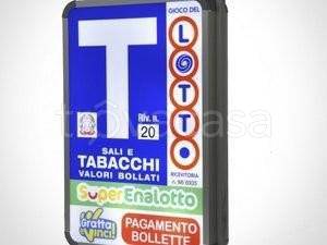 negozio in vendita a Riccione in zona Centro Storico