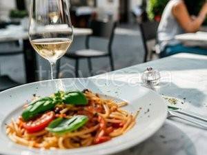 negozio in vendita a Riccione in zona San Lorenzo