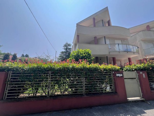 appartamento in vendita a Riccione in zona Alba