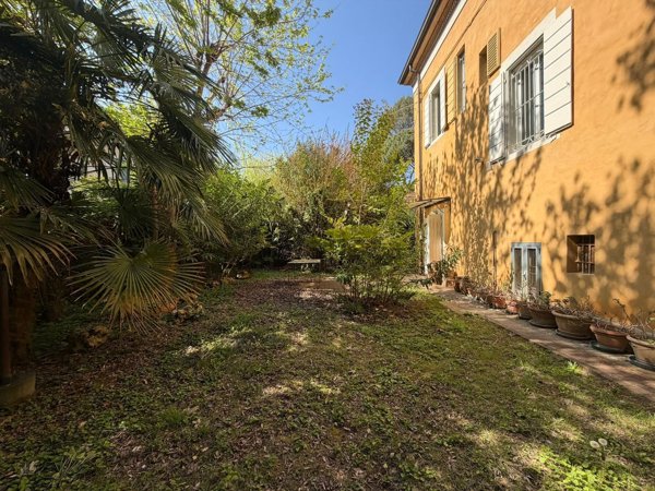 casa indipendente in vendita a Riccione