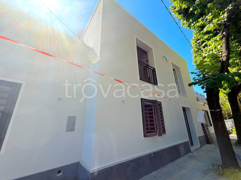 casa indipendente in vendita a Riccione