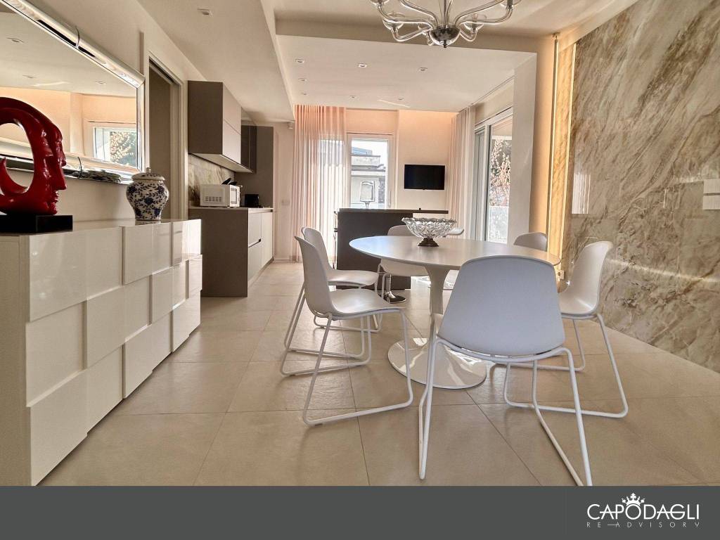 appartamento in vendita a Riccione in zona Alba