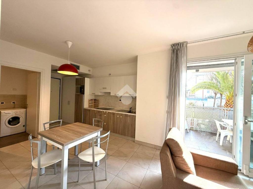 appartamento in vendita a Riccione in zona Alba