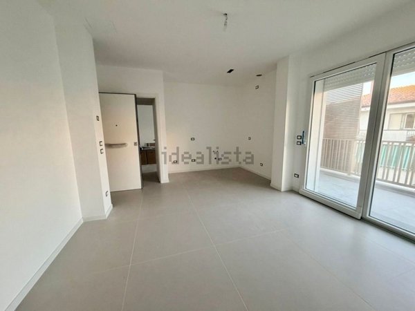 appartamento in vendita a Riccione in zona Alba