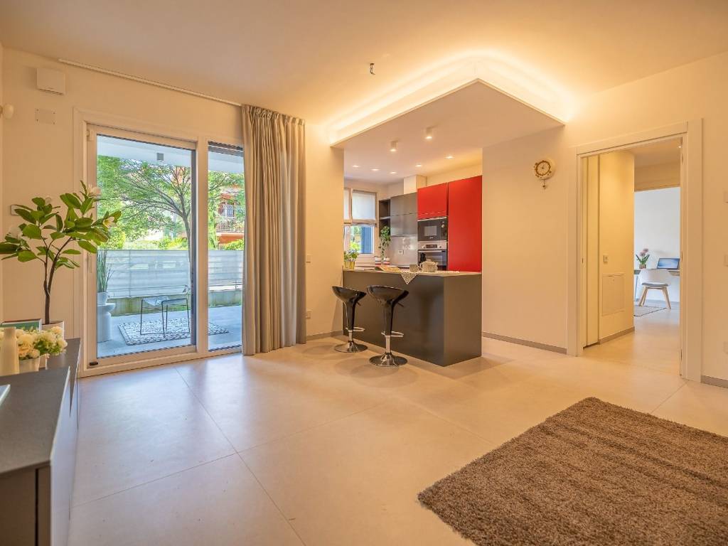 appartamento in vendita a Riccione in zona Alba