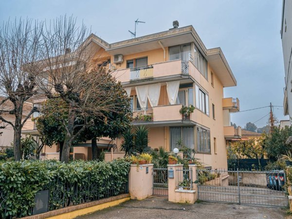 appartamento in vendita a Riccione