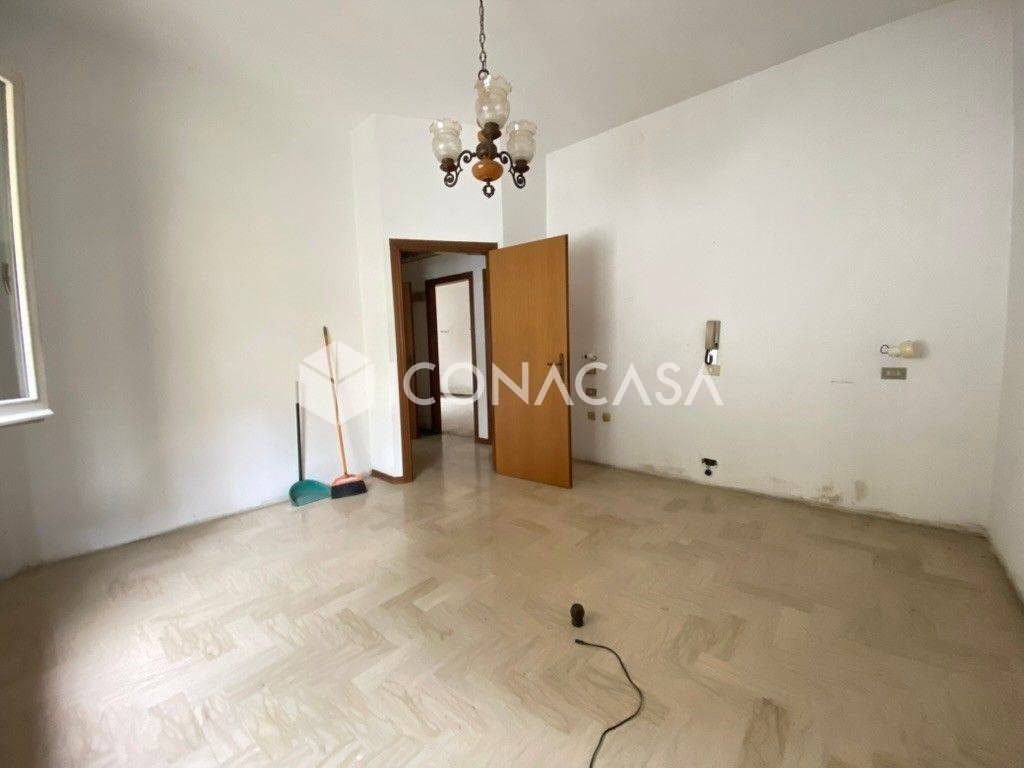 appartamento in vendita a Riccione in zona Alba