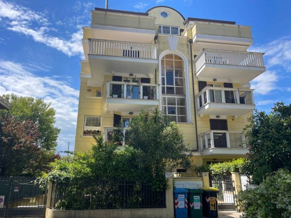 appartamento in vendita a Riccione in zona Marano
