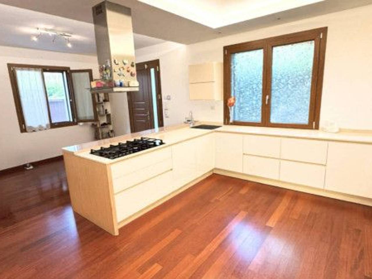 casa indipendente in vendita a Riccione in zona San Lorenzo