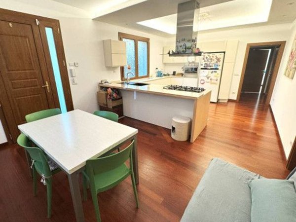 casa indipendente in vendita a Riccione in zona San Lorenzo