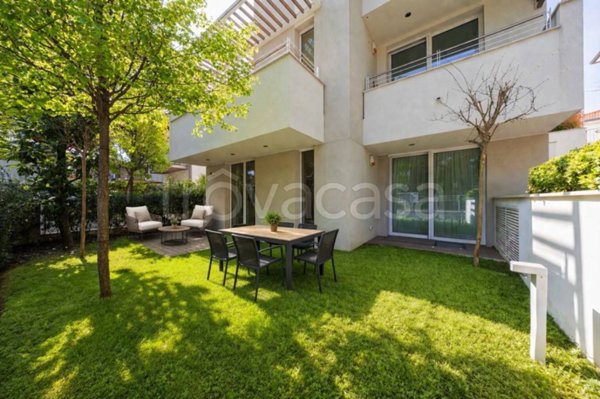 appartamento in vendita a Riccione