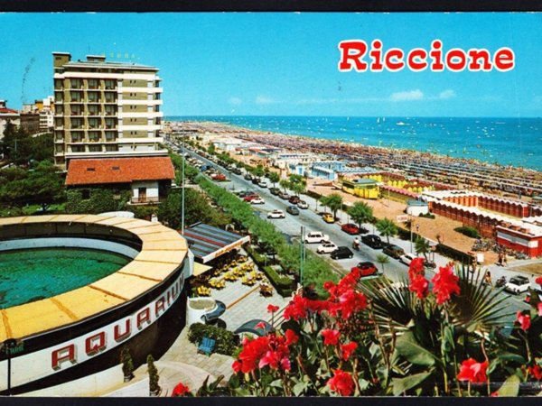 intera palazzina in vendita a Riccione in zona Marano