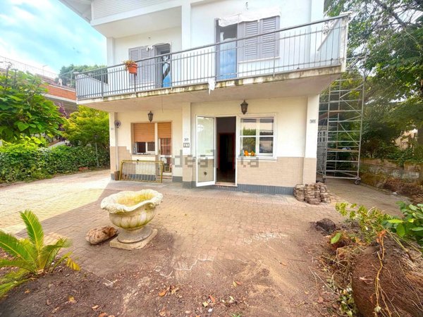 appartamento in vendita a Riccione in zona Alba