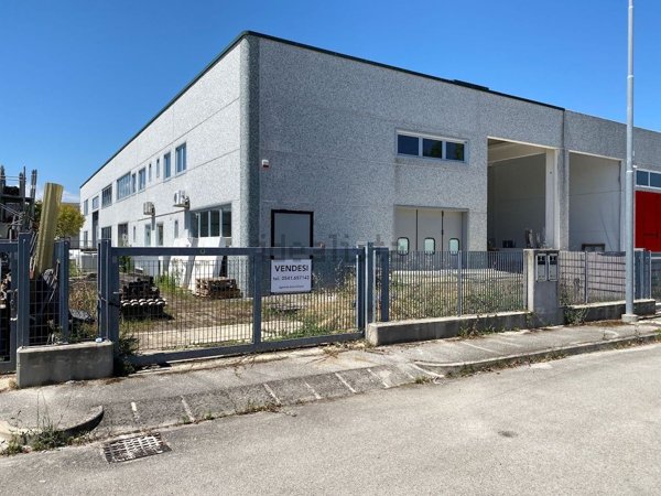 ufficio in vendita a Riccione