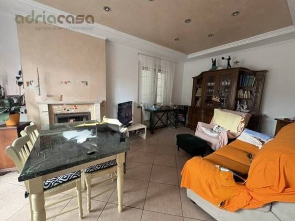 casa indipendente in vendita a Riccione