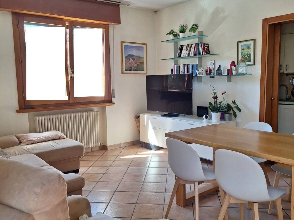 casa indipendente in vendita a Riccione