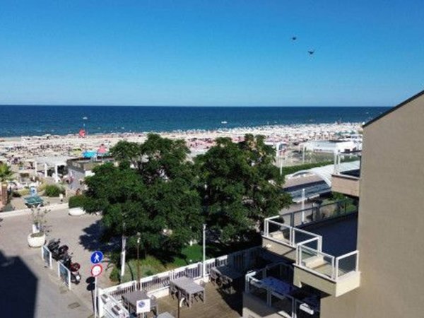 appartamento in vendita a Riccione in zona Alba