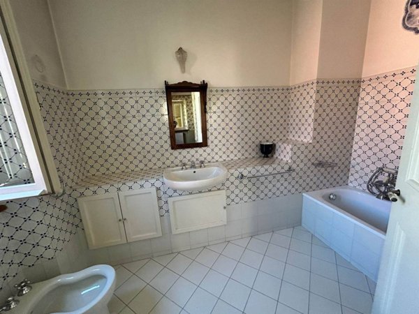 casa indipendente in vendita a Riccione in zona Centro Storico