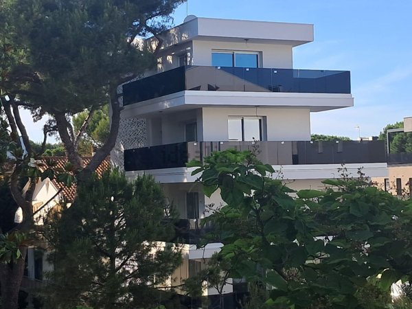 appartamento in vendita a Riccione