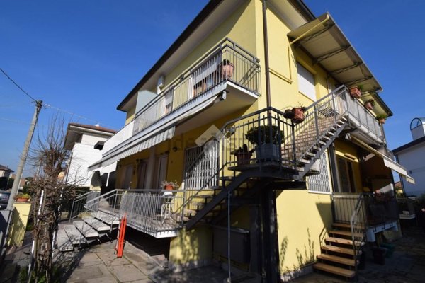 appartamento in vendita a Riccione in zona Case Muratori