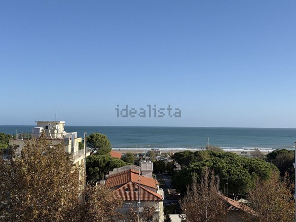 appartamento in vendita a Riccione in zona Centro Storico