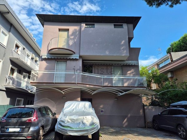appartamento in vendita a Riccione in zona Alba