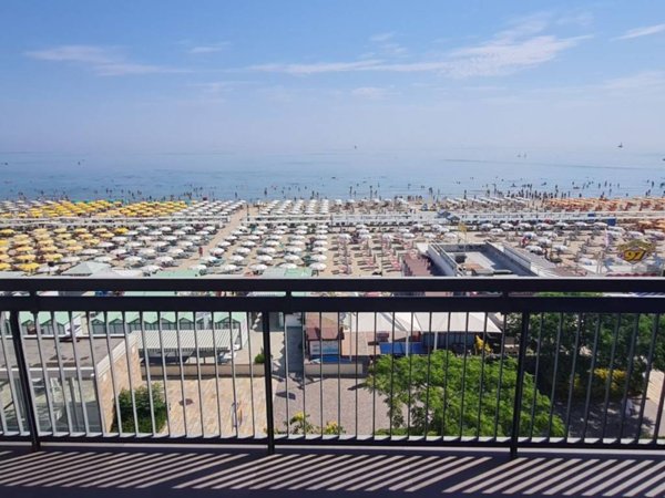 appartamento in vendita a Riccione in zona Alba