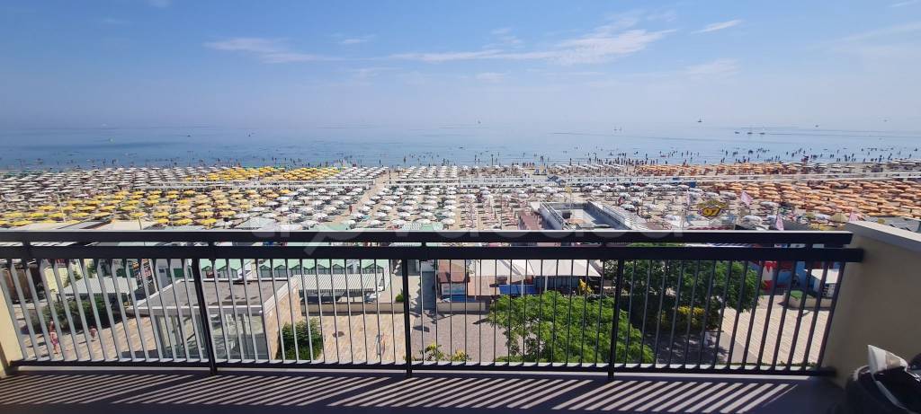 appartamento in vendita a Riccione in zona Alba