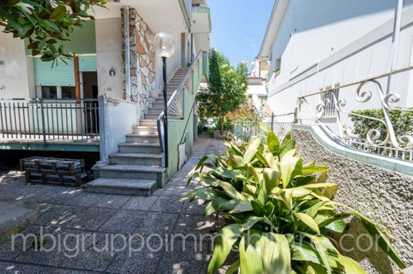 casa indipendente in vendita a Riccione