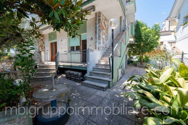 casa indipendente in vendita a Riccione