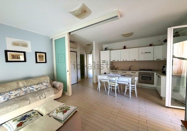 appartamento in vendita a Riccione in zona Alba