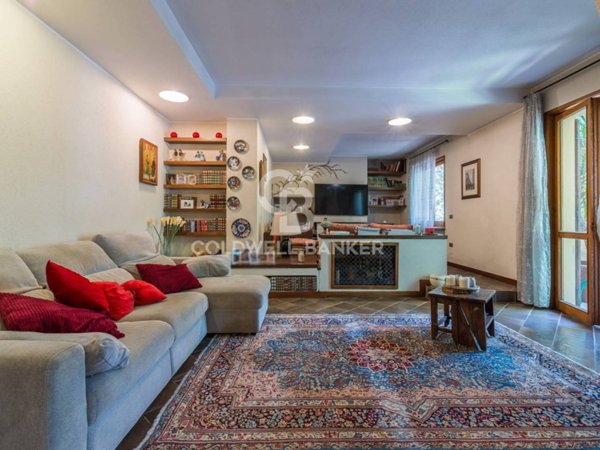 casa indipendente in vendita a Riccione in zona Alba