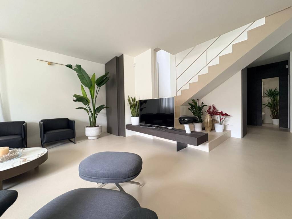 casa indipendente in vendita a Riccione