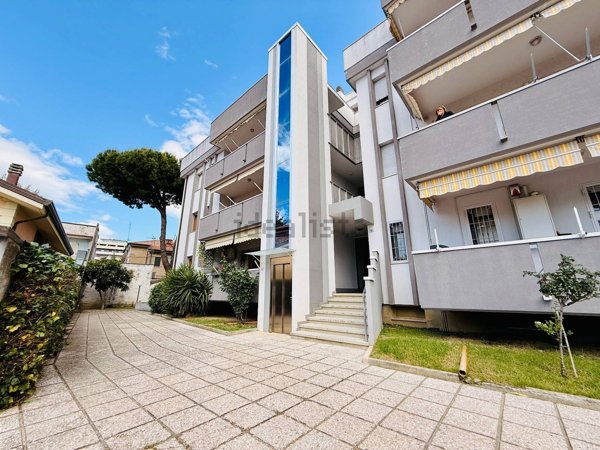 appartamento in vendita a Riccione in zona Centro Storico