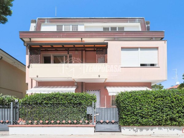 appartamento in vendita a Riccione in zona Centro Storico