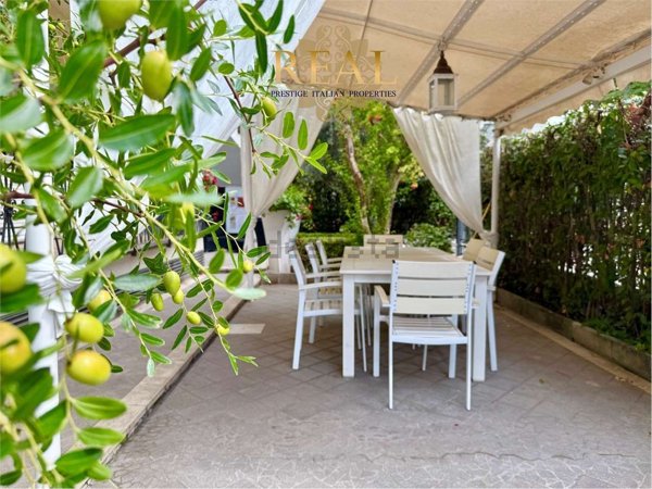 appartamento in vendita a Riccione in zona Alba