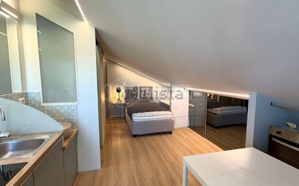 appartamento in vendita a Riccione in zona Alba